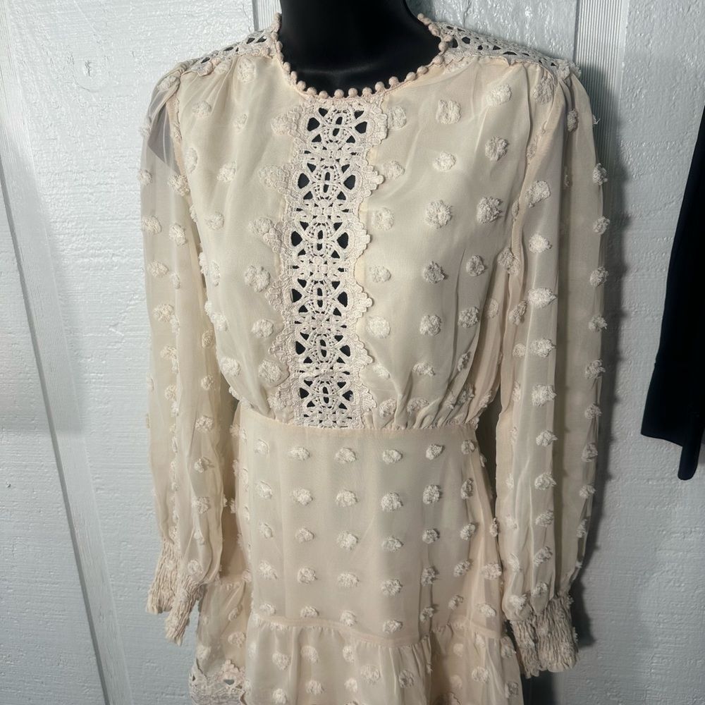 Lulus Beige Long Sleeve Dress Size XXS EUC - Picture 3 of 9